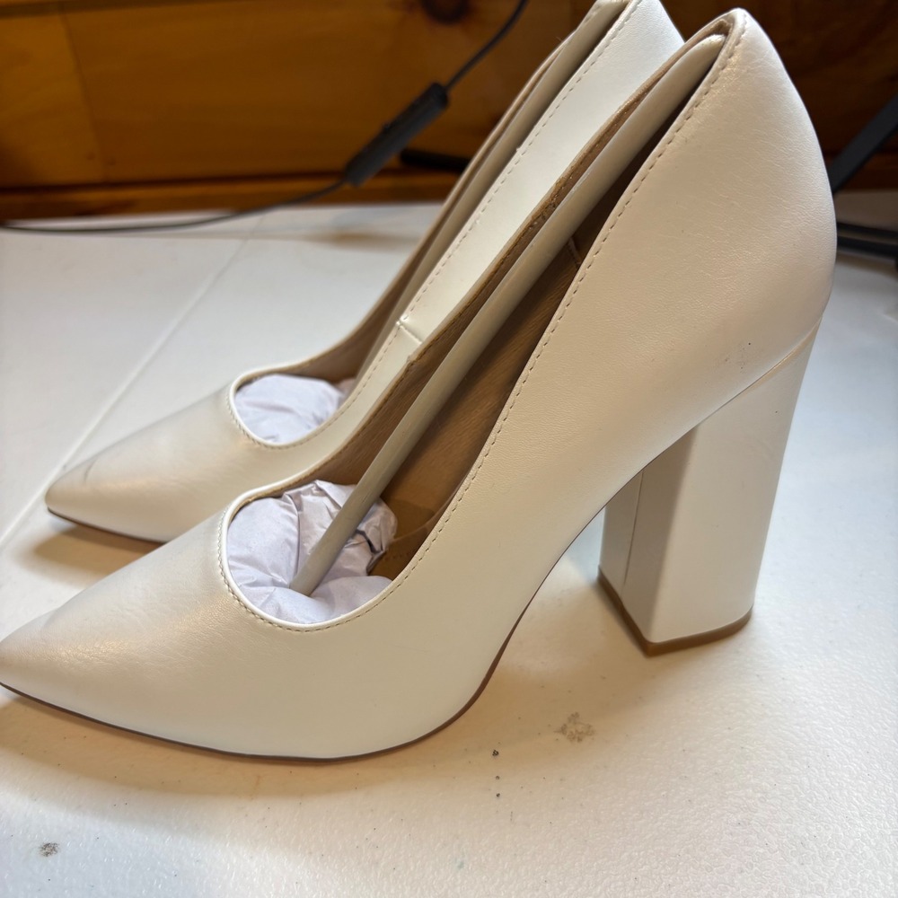 Bundle Lot of 4 Women's Idifu 4in Heel Assorted Sizes Colors - Picture 4 of 4
